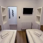 Apartment Hive An Der B6 Giesen