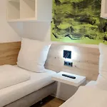 Apartment Hive An Der B6 Giesen