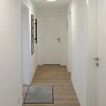 Hive An Der B6 Apartment